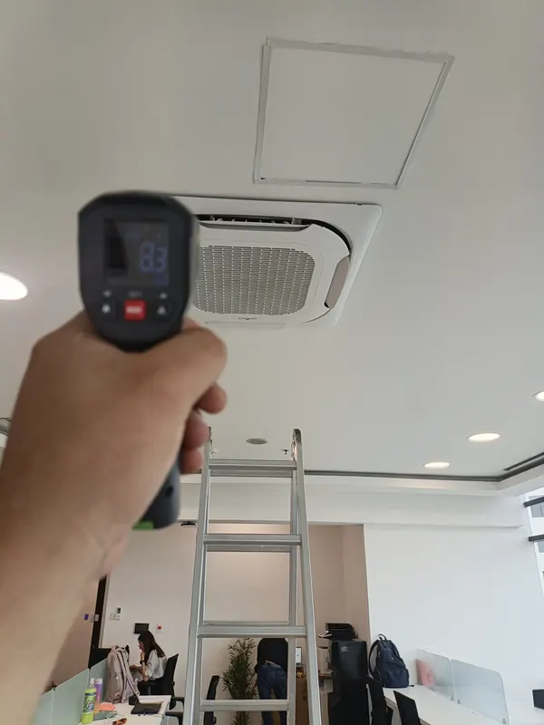 Medición de temperatura en un equipo casete